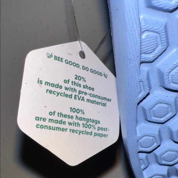 JOYBEES NWT Kids' Light Blue Slip-On Clogs with Removable Fuzzy Lining - Picture 4 of 8